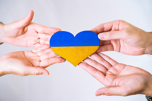 ウクライナ女性と女児への支援