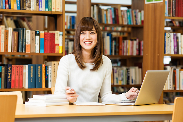 大学女子学生・専門学校女子学生へ支援